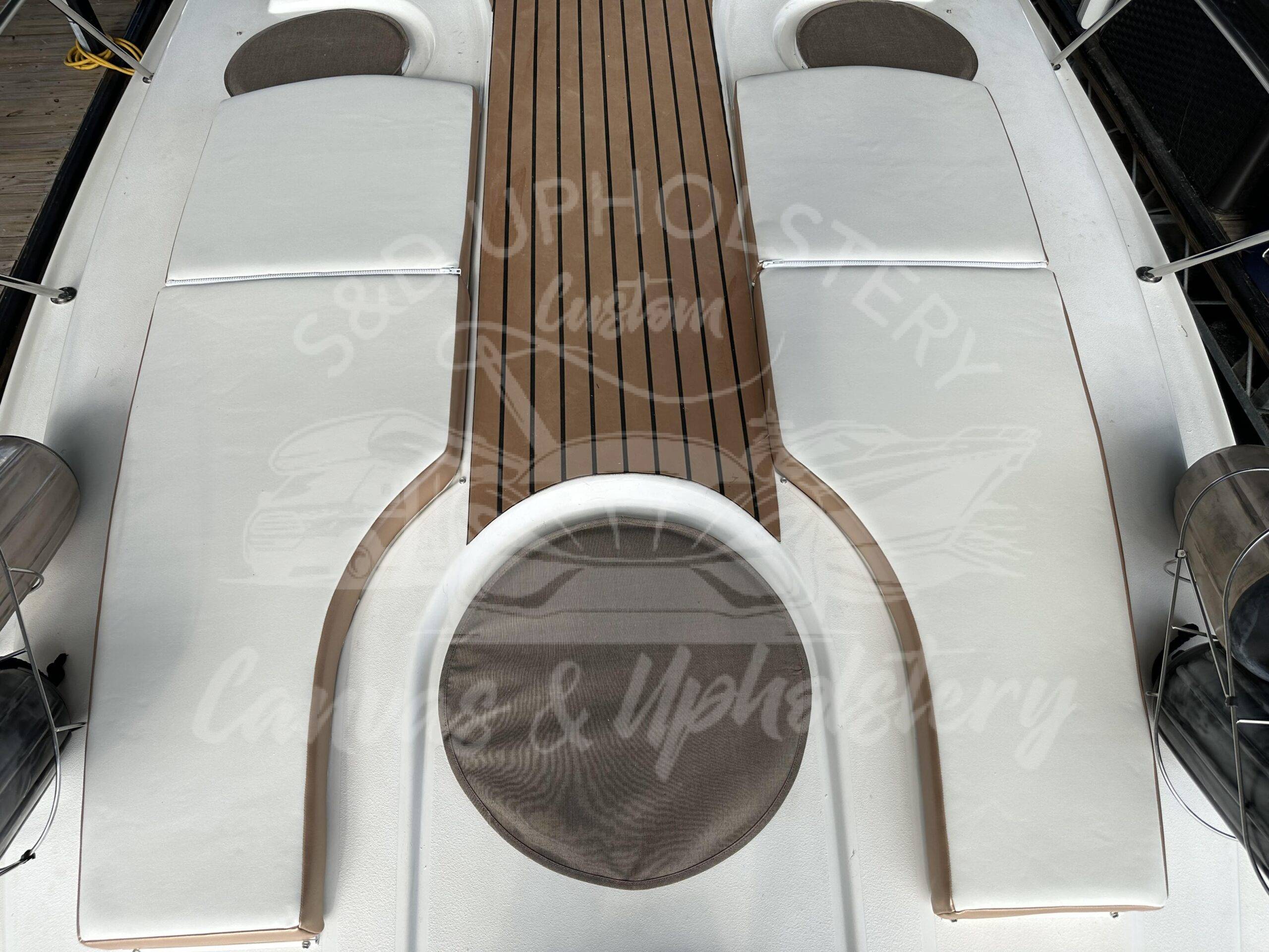 Wellcraft Boat – Reclining Sunpads & Custom Cover